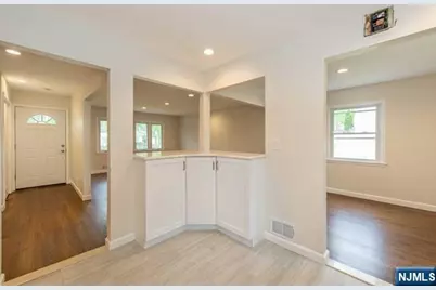 99 Morningside Road, Paramus, NJ 07652 - Photo 6