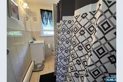 243 Madison Avenue 2 #2, Clifton, NJ 07011 - Photo 6