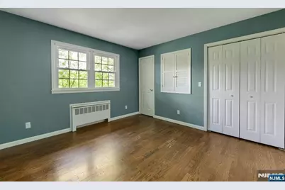 297 E Pines Lake Drive, Wayne, NJ 07470 - Photo 12