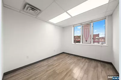 40 Broad Avenue 2 Fl #2 FL, Palisades Park, NJ 07650 - Photo 8