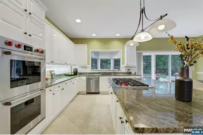 10 Parker Place, Old Tappan, NJ 07675 - Photo 22