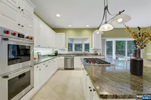 10 Parker Pl, Old Tappan, NJ 07675 - Photo 22