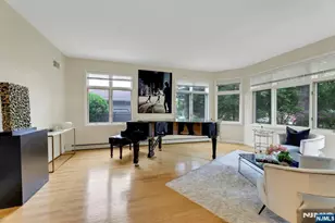 10 Parker Pl, Old Tappan, NJ 07675 - Photo 12
