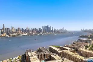6050 Blvd East 22Gh, West New York, NJ 07093 - Photo 14