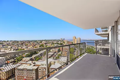 6050 Boulevard East 22Gh #22GH, West New York, NJ 07093 - Photo 28