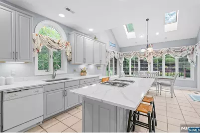 51 Nicole Drive, Denville, NJ 07834 - Photo 10