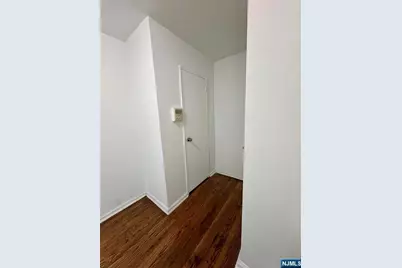 2205 N Central Road 4 D #4 D, Fort Lee, NJ 07024 - Photo 6