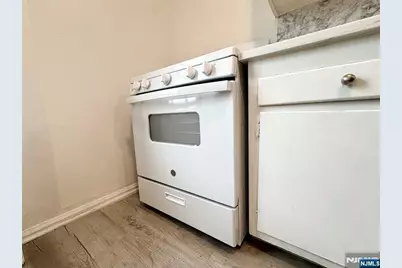 2205 N Central Road 4 D #4 D, Fort Lee, NJ 07024 - Photo 14