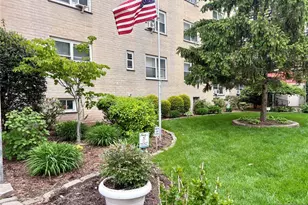 2205 N Central Road 4 D, Fort Lee, NJ 07024 - Photo 2