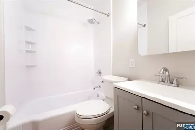 105 E Palisade Avenue B #B, Englewood, NJ 07631 - Photo 14