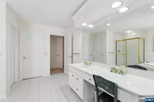 122 White Pine Ct, Paramus, NJ 07652 - Photo 40
