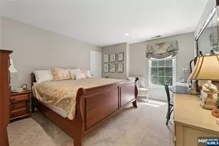 122 White Pine Ct, Paramus, NJ 07652 - Photo 36