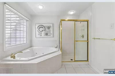 122 White Pine Court, Paramus, NJ 07652 - Photo 34