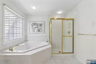 122 White Pine Ct, Paramus, NJ 07652 - Photo 34