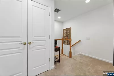 122 White Pine Court, Paramus, NJ 07652 - Photo 24