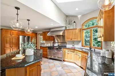 411 Snyder Road, Wyckoff Township, NJ 07481 - Photo 8