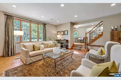 411 Snyder Road, Wyckoff Township, NJ 07481 - Photo 4
