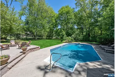 411 Snyder Road, Wyckoff Township, NJ 07481 - Photo 34