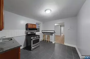 602 N 6th B2, Newark, NJ 07107 - Photo 4