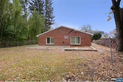 60 Poplar Avenue, Hackensack, NJ 07601 - Photo 20