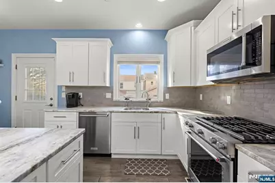 411 8th Street A #A, Fairview, NJ 07022 - Photo 8