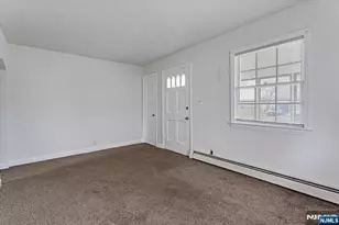 140 Palsa Ave, Elmwood Park, NJ 07407 - Photo 4