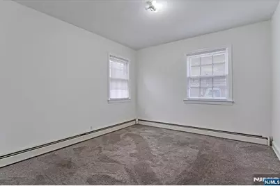 140 Palsa Avenue, Elmwood Park, NJ 07407 - Photo 10