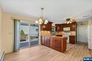 5 Skie Dr, Paramus, NJ 07652 - Photo 4