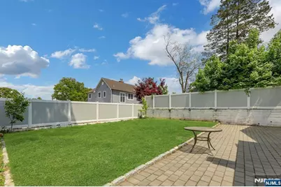 157 Highland Avenue, Bergenfield, NJ 07621 - Photo 32