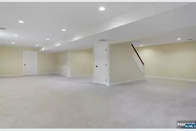 582 Green Valley Road, Paramus, NJ 07652 - Photo 22
