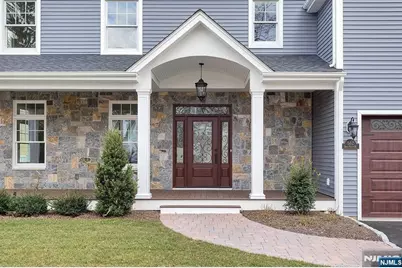 582 Green Valley Road, Paramus, NJ 07652 - Photo 2