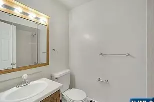 5 Roosevelt Ave B, Bergenfield, NJ 07621 - Photo 16