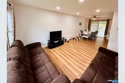 154 Cork Hill, Franklin, NJ 07416 - Photo 2