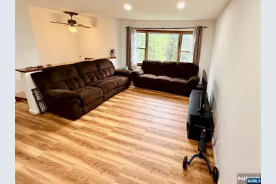 154 Cork Hill, Franklin, NJ 07416 - Photo 4