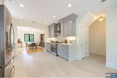 340 Broad Avenue, Englewood, NJ 07631 - Photo 14