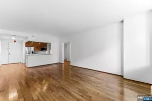 3103 City Pl, Edgewater, NJ 07020 - Photo 8