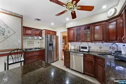 735 Linwood Avenue, Ridgewood, NJ 07450 - Photo 22