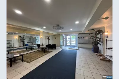 333 Grand Avenue 2R #2R, Palisades Park, NJ 07650 - Photo 10