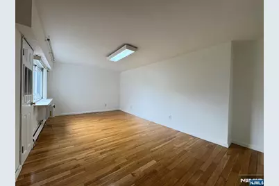 333 Grand Avenue 2R #2R, Palisades Park, NJ 07650 - Photo 2