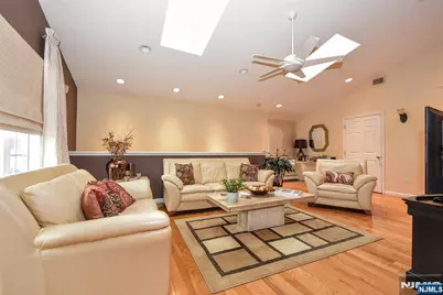 31 Leo Place, Lodi, NJ 07644 - Photo 10