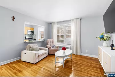 2350 Linwood Avenue 1E #1E, Fort Lee, NJ 07024 - Photo 1