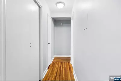 2350 Linwood Avenue 1E #1E, Fort Lee, NJ 07024 - Photo 4