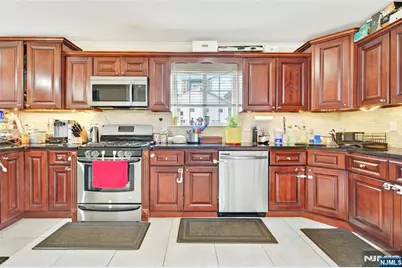 286 James Street, Hackensack, NJ 07601 - Photo 16