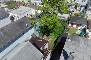 88 Komorn, Newark, NJ 07105 - Photo 6