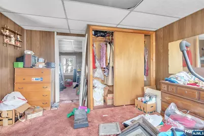 88 Komorn, Newark, NJ 07105 - Photo 20