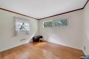 335 Bradley Ave, Northvale, NJ 07647 - Photo 18