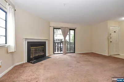 1804 Faulkner Court, Mahwah, NJ 07430 - Photo 6