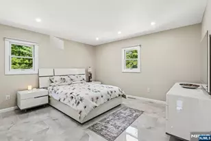 881 Bordentown Ave, South Amboy, NJ 08879 - Photo 20