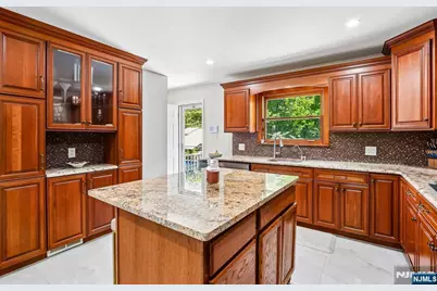 881 Bordentown Avenue, South Amboy, NJ 08879 - Photo 14