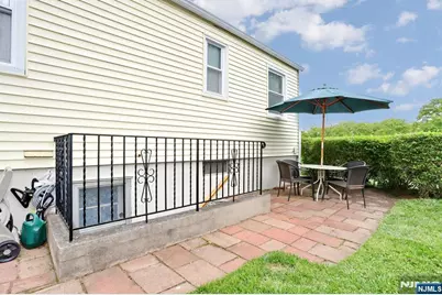 27-20 Kipp, Fair Lawn, NJ 07410 - Photo 38